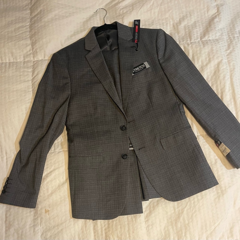 JF Ferrar suit brand new with tags. Jacket 36S pants are 30x30.
